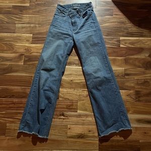 Kimes Olivia Jeans. Size 4/32.